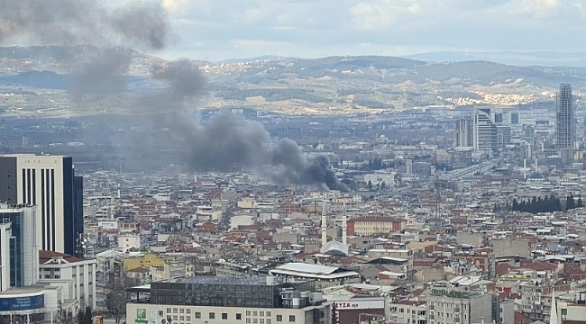 Bursa'da büyük yangın...Dumanlar gökyüzünü kapladı