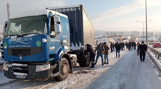 Bursa'da kar esareti