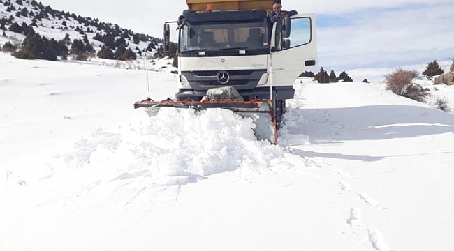 Büyükşehir tüm kapalı yolları ulaşıma açtı