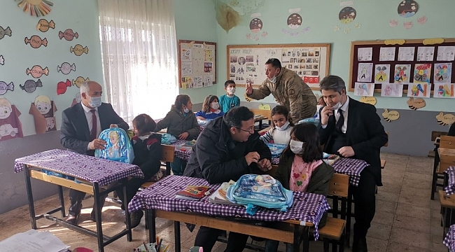 Çaldıran'da 7 bin 224 öğrenci ders başı yaptı