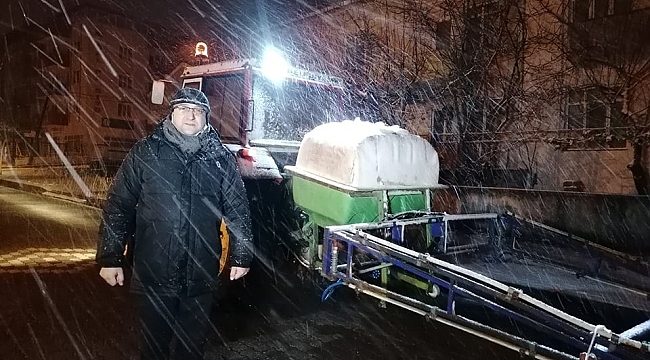 Çan'da karla mücadele çalışmalarında solüsyon kullanılıyor