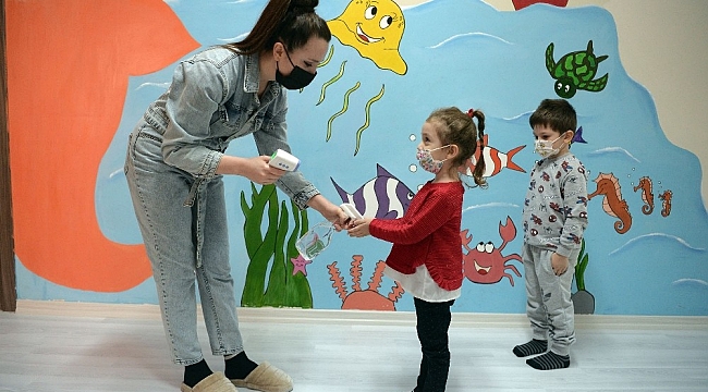 Çocuklar Bilgi Evleri'nde sevgiyle yetişiyor