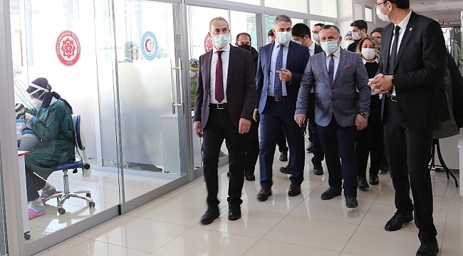 Covid-19'a karşı cam bölmeli çözüm