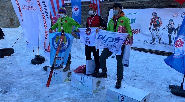Dağ Kayağı'nda gelenek değişmedi