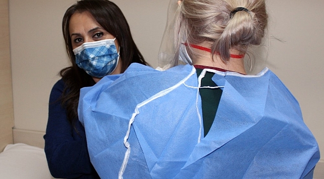 Denizli'de sağlıkçılara 2. doz aşıları vurulmaya başlandı
