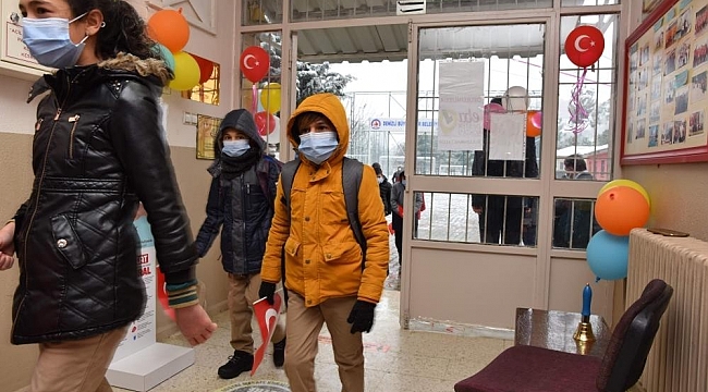 Denizli'de yüz yüze eğitime Çameli'de 1 gün ara verildi