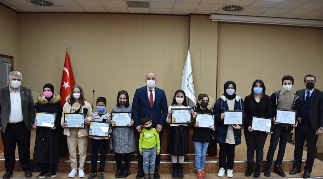 Dereceye giren öğrencilerin ödülleri takdim edildi