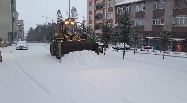 Devrekani'de yol açma çalışmaları sürüyor