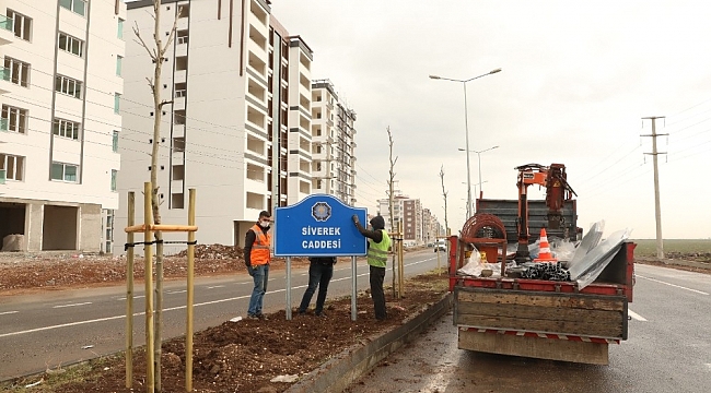 Diyarbakır'daki yer yön levhaları yenilendi