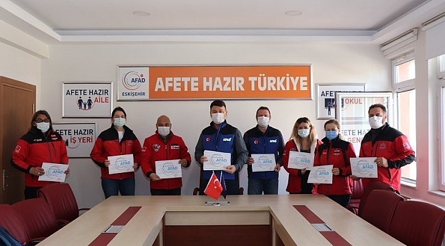Dorlion'a "Hafif Arama Kurtarma Eğitimi" katılım belgeleri verildi