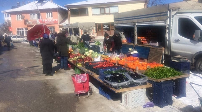 Dumlupınar ilçe pazarında Korona virüs denetimi
