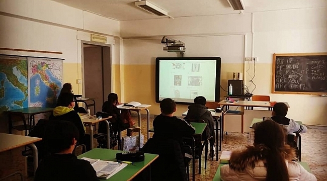 Dünyaya açılıyorlar