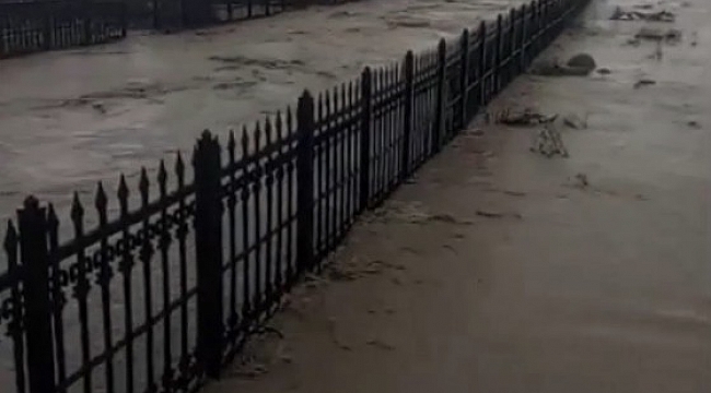 Edirne'de sağanak nedeniyle dere taştı