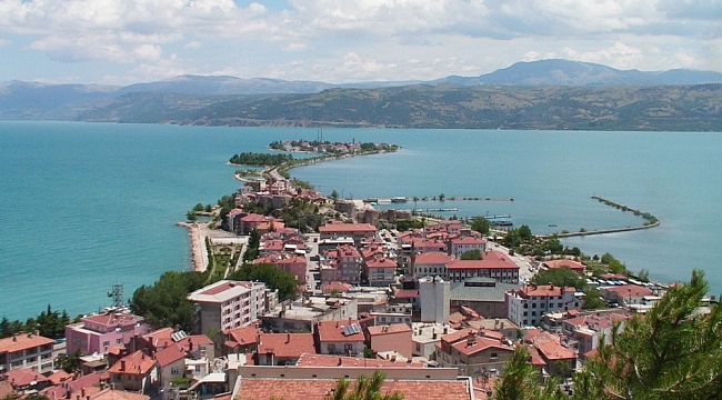 Eğirdir'in nüfusu 13 yılda 7 bin 627 kişi azaldı