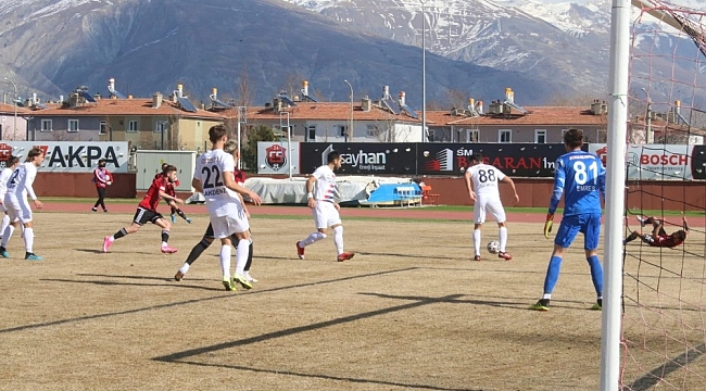Erzincan ile Hekimoğlu yenişemedi