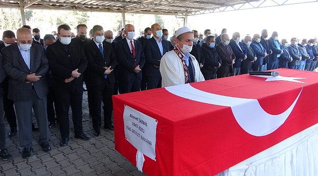 Eski Devlet Bakanı Ahmet Şanal memleketi Osmaniye'de toprağa verildi