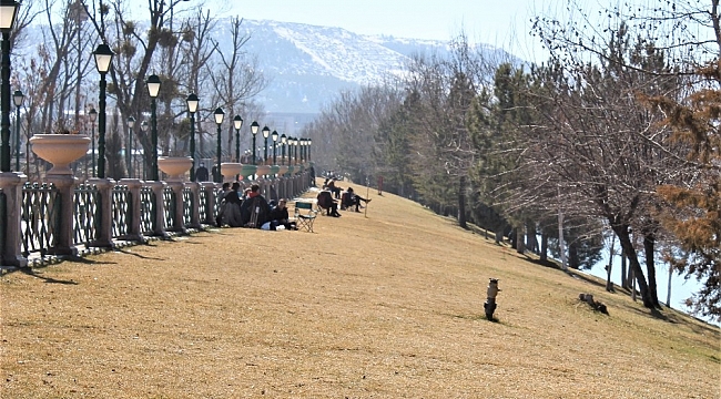 Eskişehir'e bahar geldi