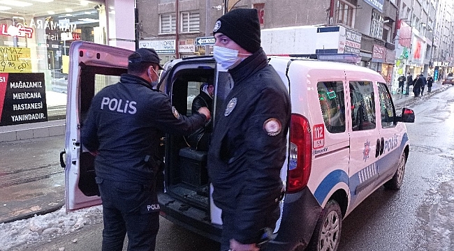 Evde kumar oynayan şahıslara 37 bin 273 lira ceza kesildi
