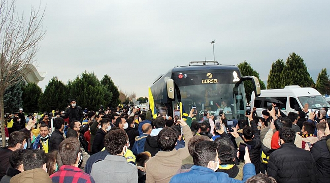 Fenerbahçe sevgisi koronayı unutturdu