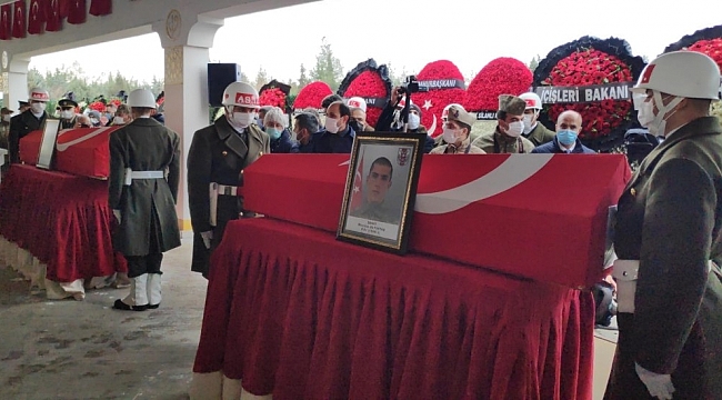 Gara şehitleri Gaziantep'te son yolcuğuna uğurlanıyor