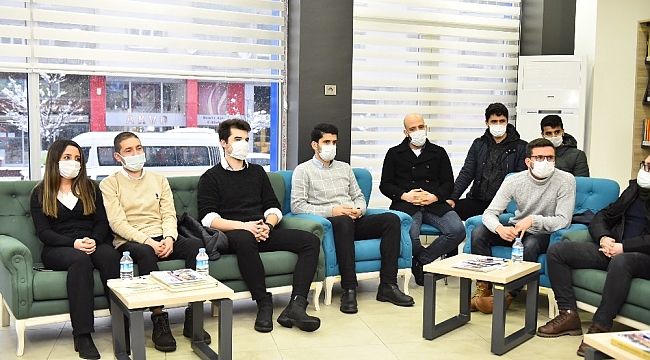 Gelecek gençlerle şekillenecek