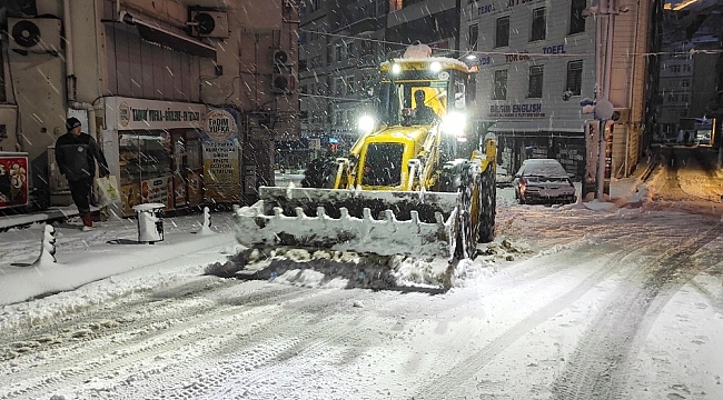 Giresun'da karla mücadele aralıksız sürdürülüyor