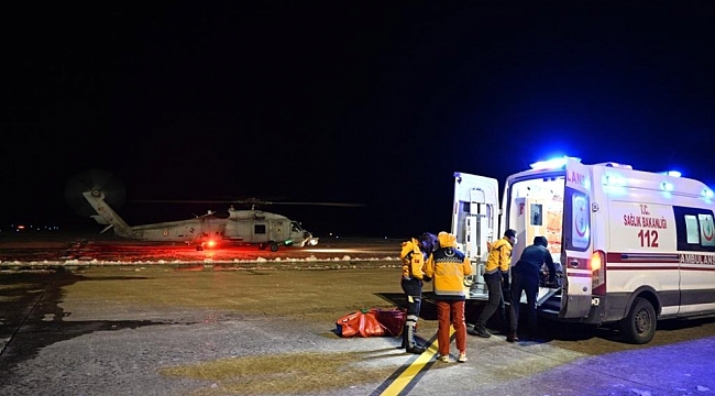 Gökçeada'da rahatsızlanan 3 kişi için Deniz Kuvvetleri seferber oldu