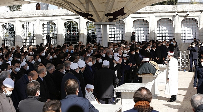 İlahiyatçı Muhammet Emin Saraç son yolculuğuna uğurlandı