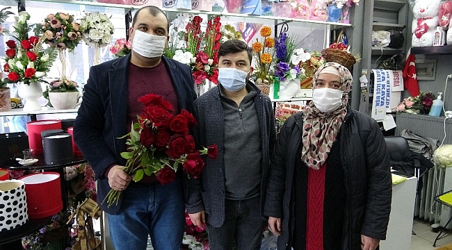 Isparta'da çiçekçiler bir araya gelip dernek kurdu, tek fiyat belirledi