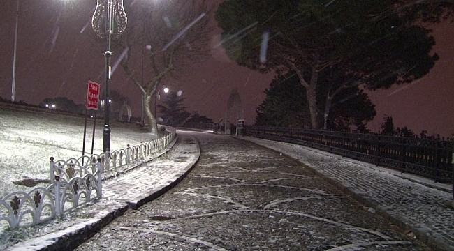 İstanbul'da kar yağışı gece boyunca devam etti
