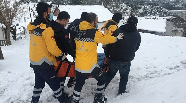 İstanbul'da kardan kapanan köy yollarını andıran olay