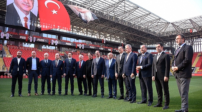 İzmir kulüpleri tüm Türkiye'ye örnek oldu