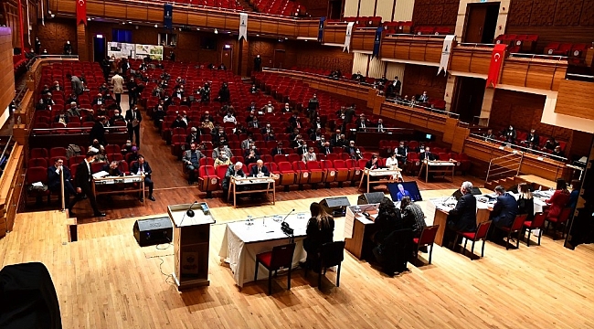 İzmir'de toplu ulaşım 8 Mart'ta yüzde 50 indirimli