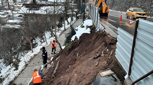 İzmit'te çöken yolda güvenlik tedbiri alındı