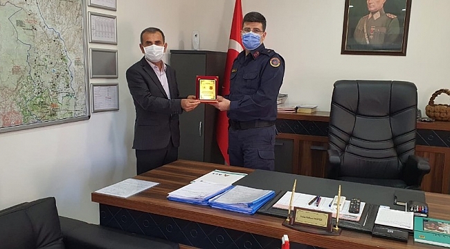 Jandarmadan Aksu'da hatasız sürücülere ödül