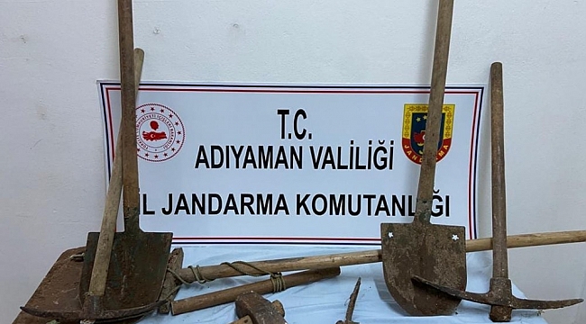 Jandarmadan define arayanlara suçüstü