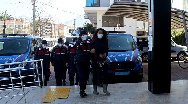 Kaçak barakası yıkılınca pompalı tüfekle baskın yapan kadın tutuklandı