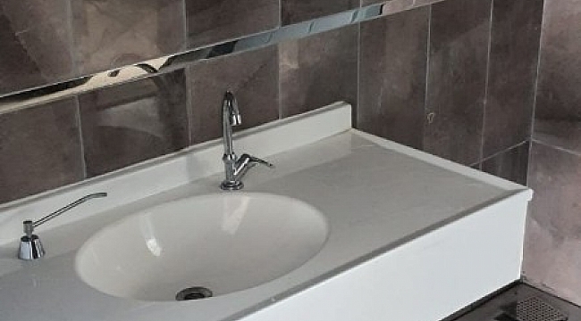Kadın başkanın ilk icraatı temizlik oldu
