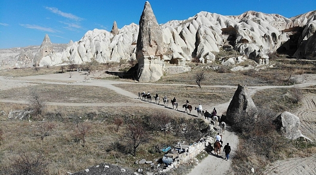 Kapadokya'da Sevgililer Günü yoğunluğu yaşanıyor