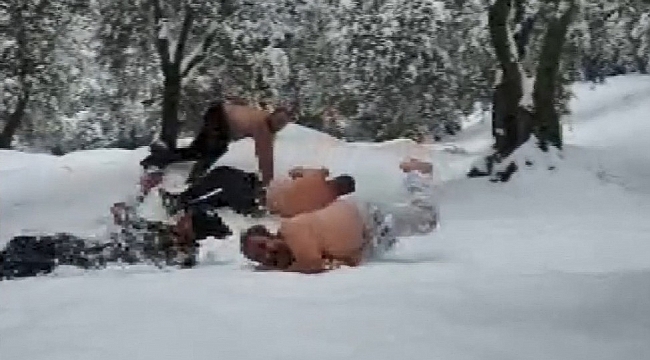 Kar yağışının mutluluğunu böyle yaşadılar