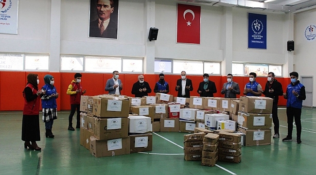 Karaman Gençlik Merkezi'nden İdlib'deki çocuklara yardım