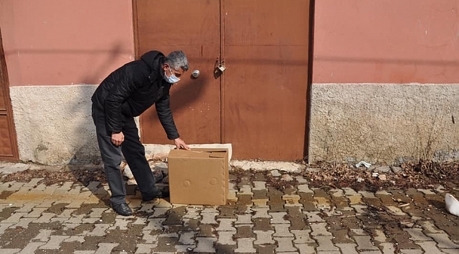 Karantinaya alınan mahalleye paket desteği
