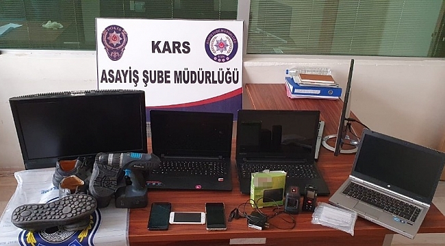 Kars'ta polis hırsızı ayak izinden yakaladı