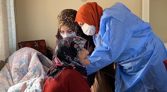 Kartepe'de Covid-19 aşılaması devam diyor
