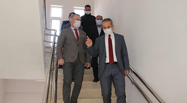 Kaymakam Pişkin, Atatürk İlkokulu'nu inceledi