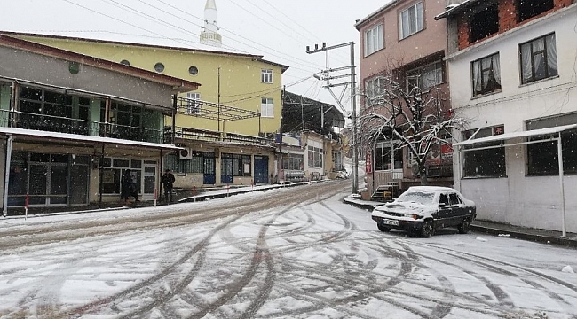 Kazdağları'nda kar yağışı etkili oluyor