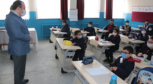 Kırsal mahallelerde yüz yüze eğitim sevinci