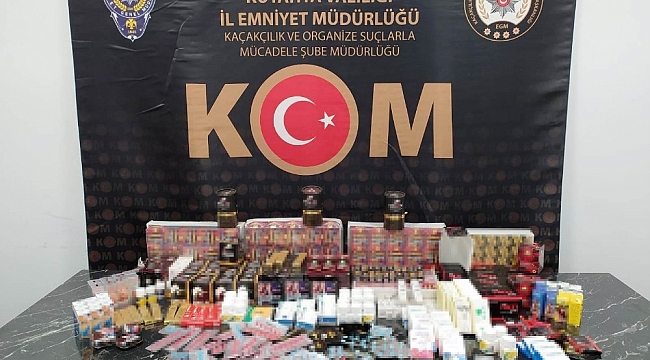 Kütahya'da bin 65 adet kaçak cinsel içerikli ürün ele geçirildi
