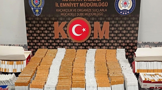 Kütahya'da bir araçta 6 bin 720 adet makaron ele geçirildi