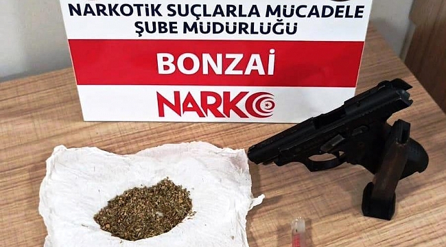 Kütahya'da bir zanlının evinde uyuşturucu ele geçirildi